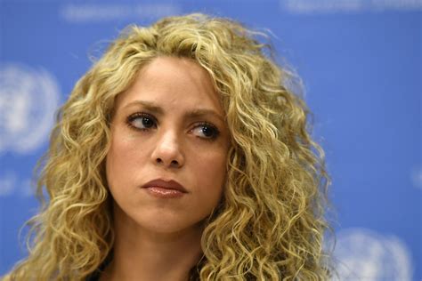 L'Éclat de Shakira à la Fête de la Musique :  Une Symphonie Colombiènne ensoleillée !